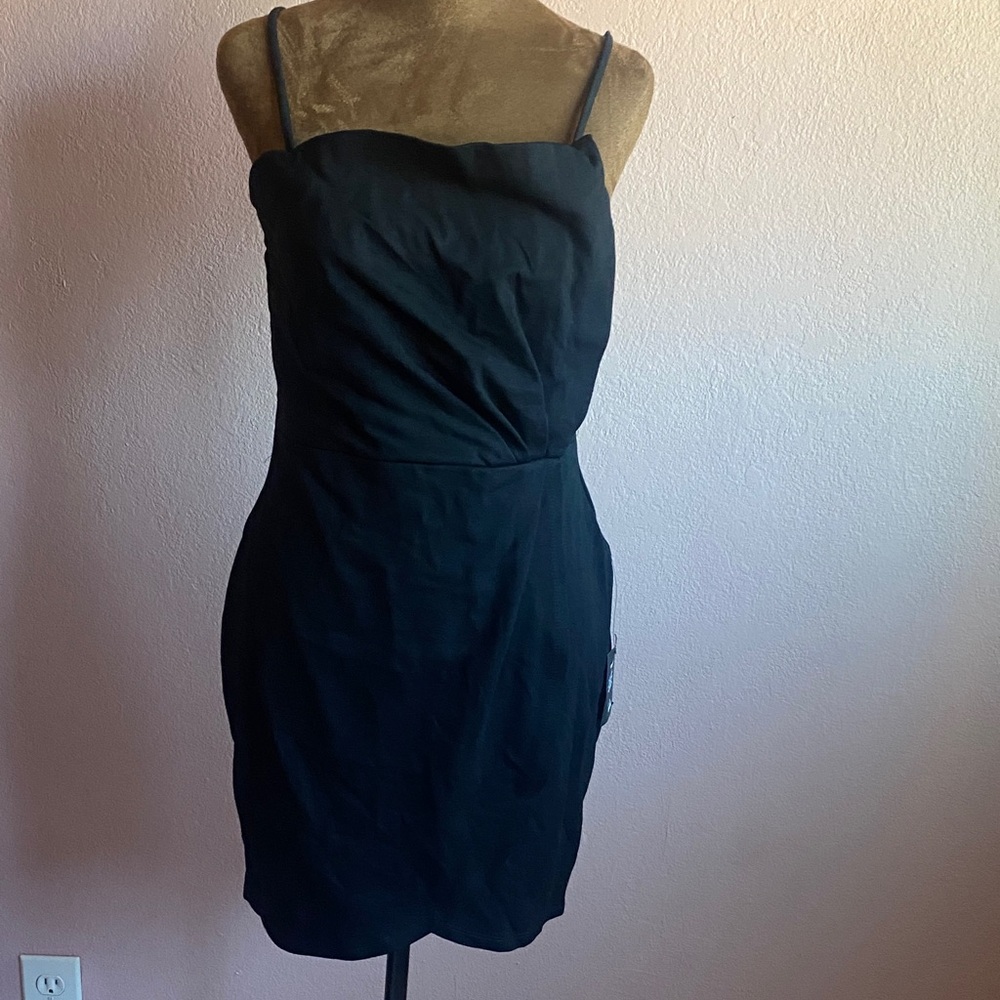 Lulu's Classic Black Strapless Dress